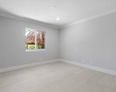 1132 Ne 3rd Avenue - Photo Thumbnail 26