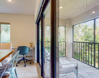 1101 Duncan Circle - Photo Thumbnail 3