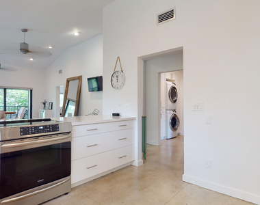 1101 Duncan Circle - Photo Thumbnail 22
