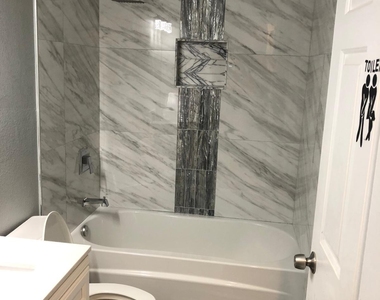 5754 Pebble Brook Lane - Photo Thumbnail 5