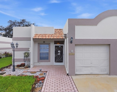 9160 Fairbanks Lane - Photo Thumbnail 2