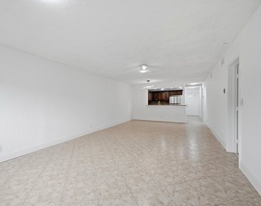 9160 Fairbanks Lane - Photo Thumbnail 15