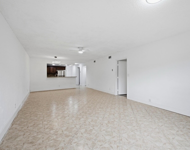 9160 Fairbanks Lane - Photo Thumbnail 16