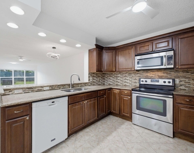 9160 Fairbanks Lane - Photo Thumbnail 13
