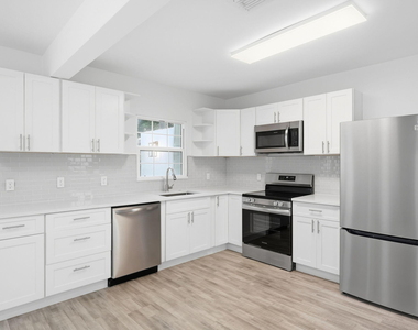 5203 N Flagler Drive - Photo Thumbnail 3