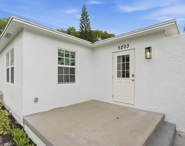 5203 N Flagler Drive - Photo Thumbnail 4