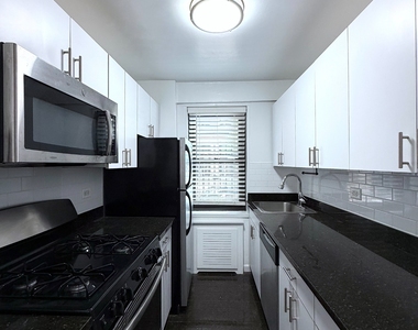 East 56th Street - Photo Thumbnail 1