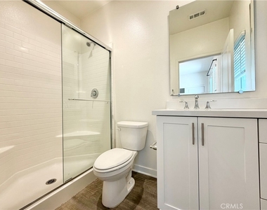 30411 Ridgecrest Avenue - Photo Thumbnail 9
