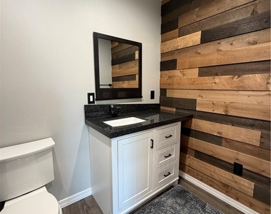 499 N 10th - Photo Thumbnail 13