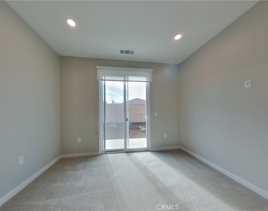 1721 Lorraine Drive - Photo Thumbnail 5