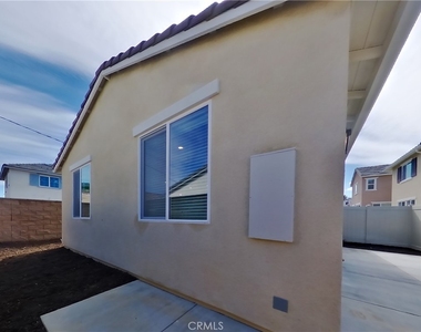1721 Lorraine Drive - Photo Thumbnail 13