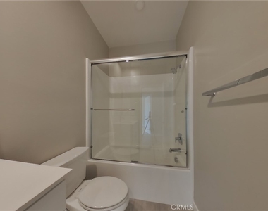 1721 Lorraine Drive - Photo Thumbnail 11