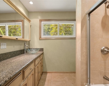 5220 Collier Place - Photo Thumbnail 24