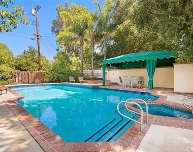 5220 Collier Place - Photo Thumbnail 25