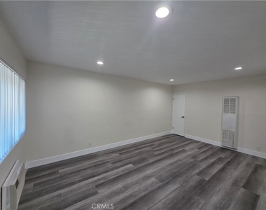 20760 Hartland - Photo Thumbnail 3