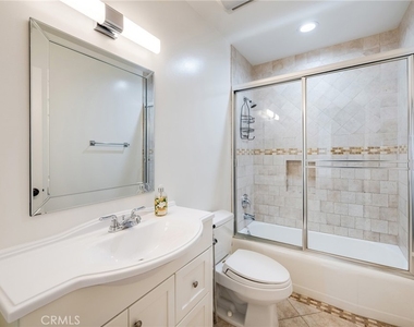 7126 Atheling Way - Photo Thumbnail 19