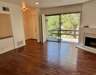 21730 Marylee Street - Photo Thumbnail 2