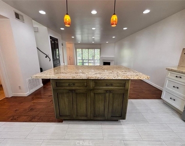 21730 Marylee Street - Photo Thumbnail 6