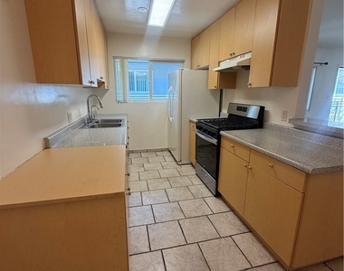 331 Cameron Place - Photo Thumbnail 1