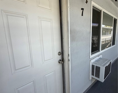 331 Cameron Place - Photo Thumbnail 12
