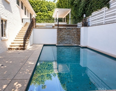 16633 Oak View Drive - Photo Thumbnail 17