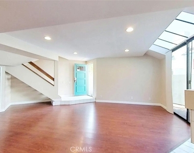 1143 Tivoli Lane - Photo Thumbnail 3