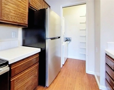 1143 Tivoli Lane - Photo Thumbnail 15