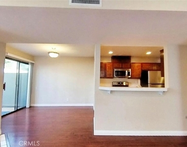 1143 Tivoli Lane - Photo Thumbnail 6