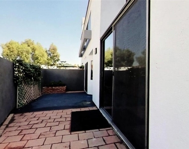 1143 Tivoli Lane - Photo Thumbnail 13