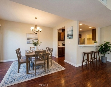 1143 Tivoli Lane - Photo Thumbnail 5
