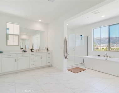 11716 Canoga Avenue - Photo Thumbnail 46
