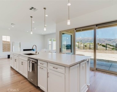 11716 Canoga Avenue - Photo Thumbnail 22