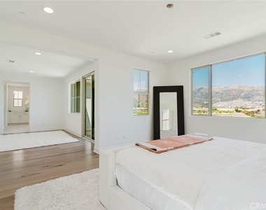 11716 Canoga Avenue - Photo Thumbnail 45