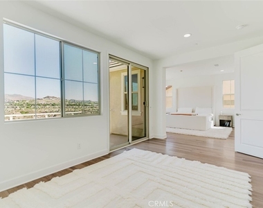 11716 Canoga Avenue - Photo Thumbnail 43