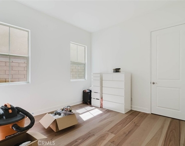 11716 Canoga Avenue - Photo Thumbnail 29