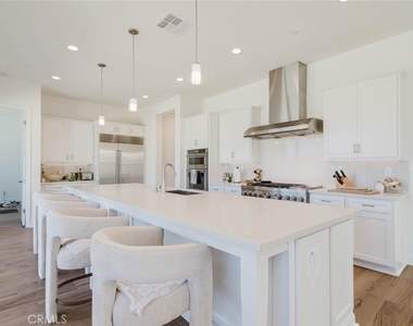 11716 Canoga Avenue - Photo Thumbnail 20