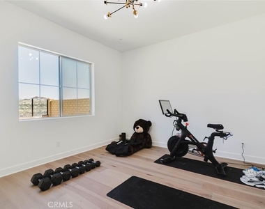 11716 Canoga Avenue - Photo Thumbnail 26