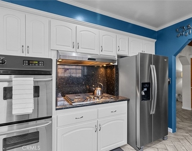 2449 23rd Street - Photo Thumbnail 10