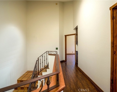 650 Ivywood Lane - Photo Thumbnail 16