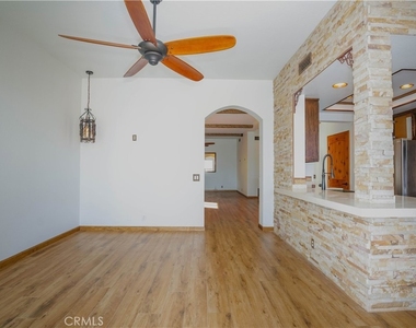 650 Ivywood Lane - Photo Thumbnail 7