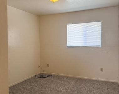 885 E 7th Avenue - Photo Thumbnail 6