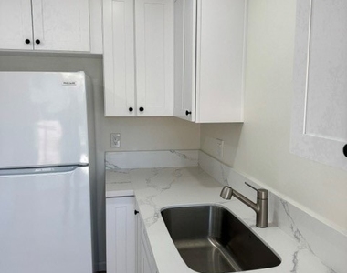 1721 Ocean Street - Photo Thumbnail 6