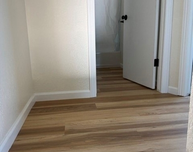 1721 Ocean Street - Photo Thumbnail 9