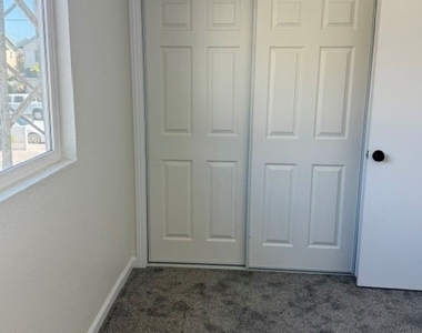 1721 Ocean Street - Photo Thumbnail 3