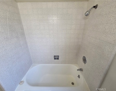 519 S Columbus Avenue - Photo Thumbnail 11