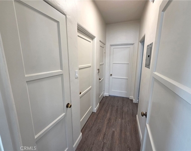 519 S Columbus Avenue - Photo Thumbnail 9