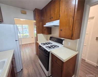 519 S Columbus Avenue - Photo Thumbnail 8