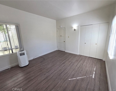 519 S Columbus Avenue - Photo Thumbnail 16