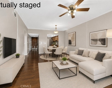 11124 Burbank Street - Photo Thumbnail 6
