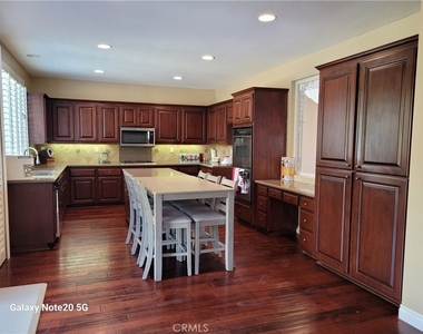 14154 Montclair Court - Photo Thumbnail 4